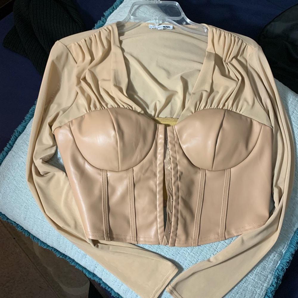 Fashion nova corset top with sheer sleeves size XL